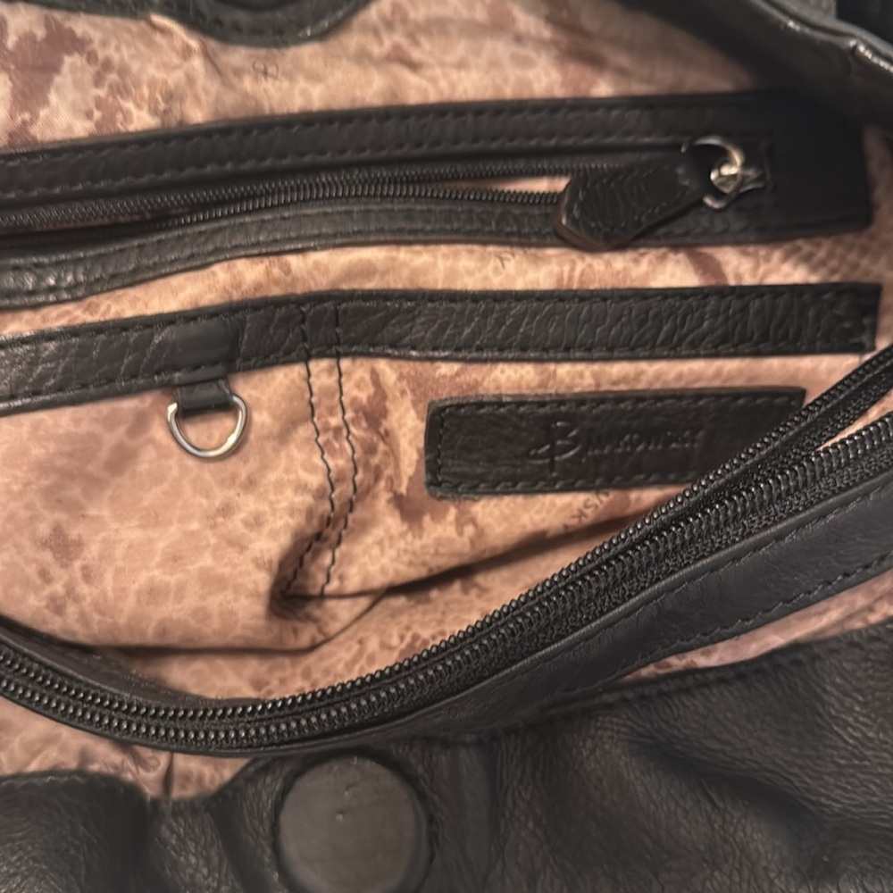 B. MAKOWSKY Leather Purse - Picture 7 of 8
